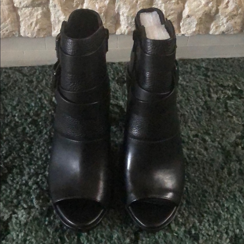 Brand new, never worn.